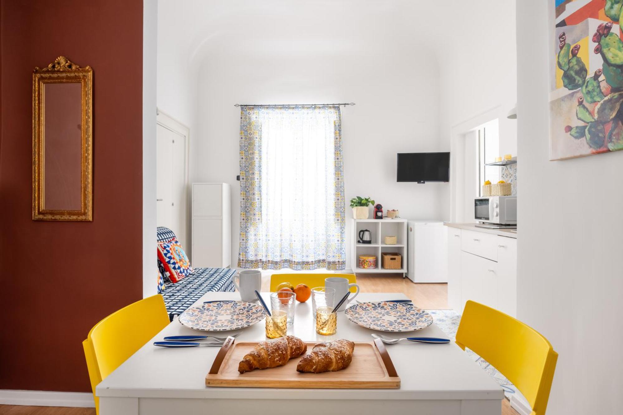 Agata E Rosalia 2 Bedroom Flat At The Quattro Canti Palermo Exterior photo